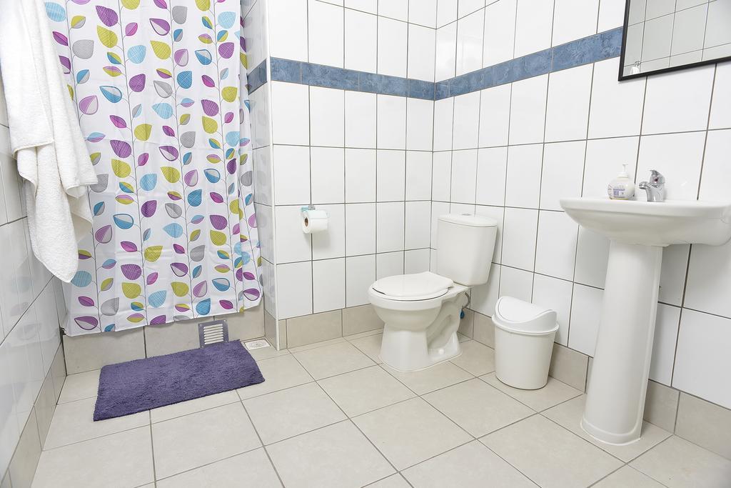 Hostal Ojo De Pez La Serena Bagian luar foto